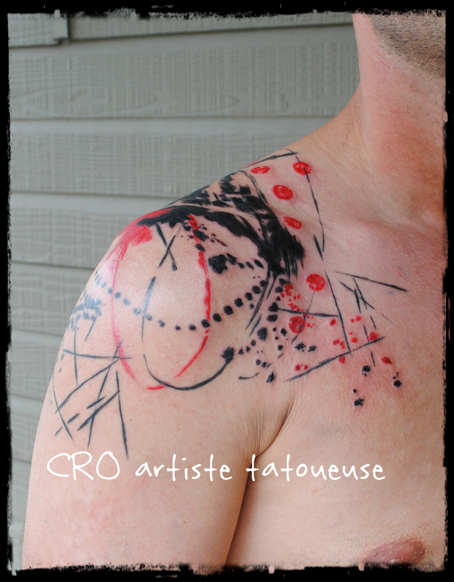 tattoo abstrait